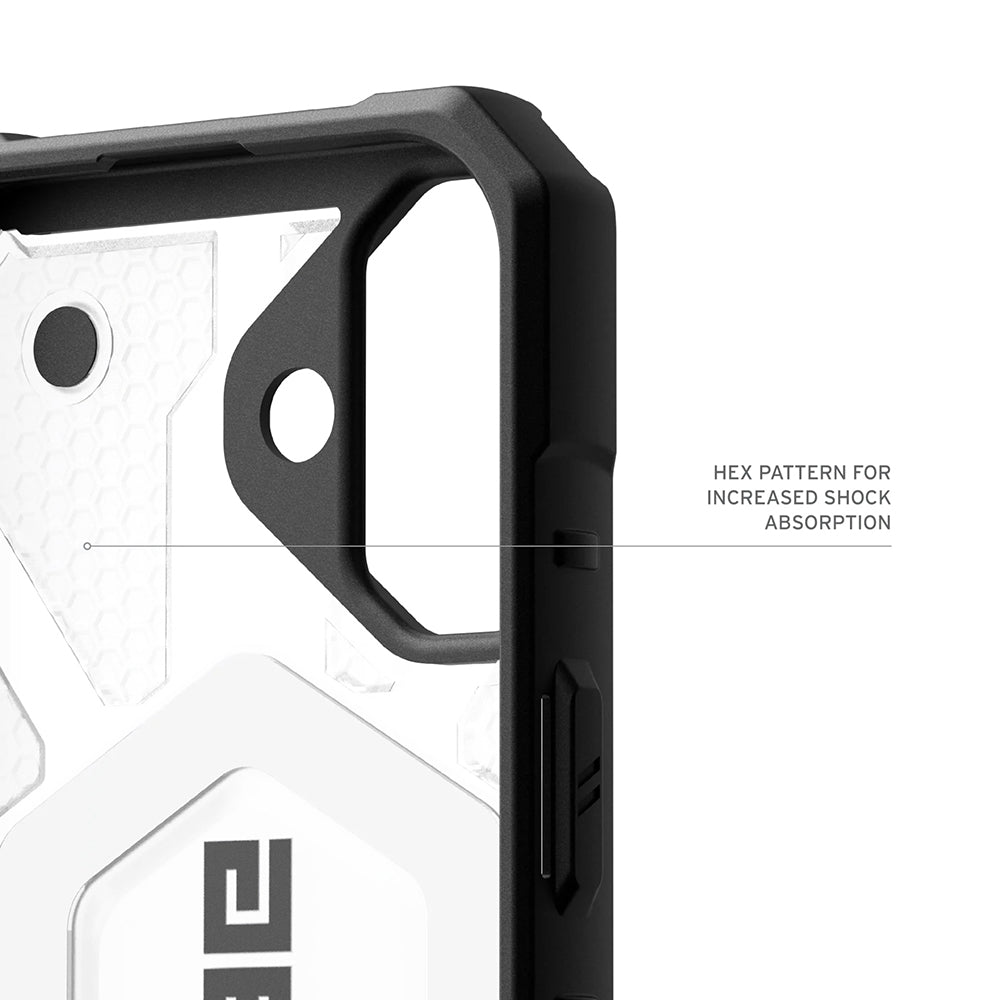 Husa MagSafe pentru Apple iPhone 17, Urban Armor Gear, Pathfinder Clear, Transparenta