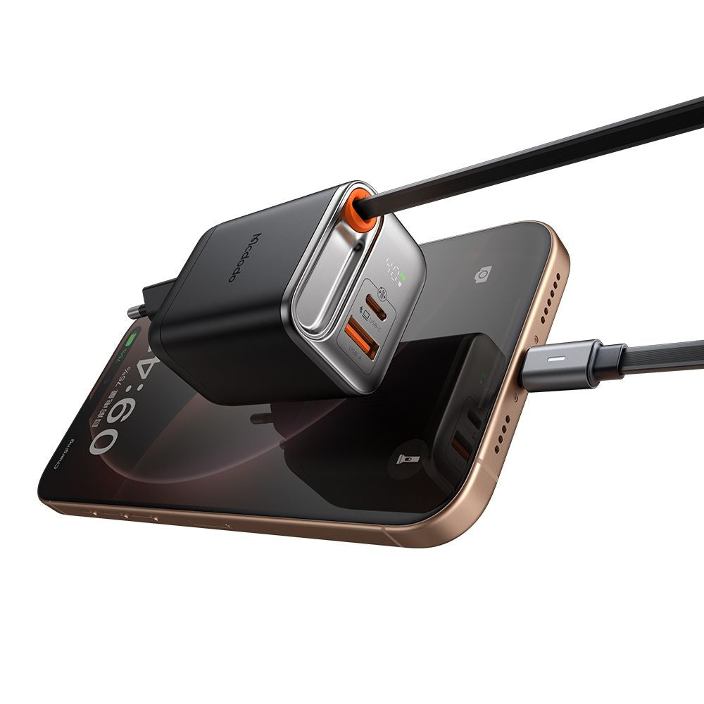 Incarcator Retea Cu Cablu USB-C McDodo CH-4281 FreeGo Display, 40W, 3A, 1 x USB-A - 1 x USB-C, Negru