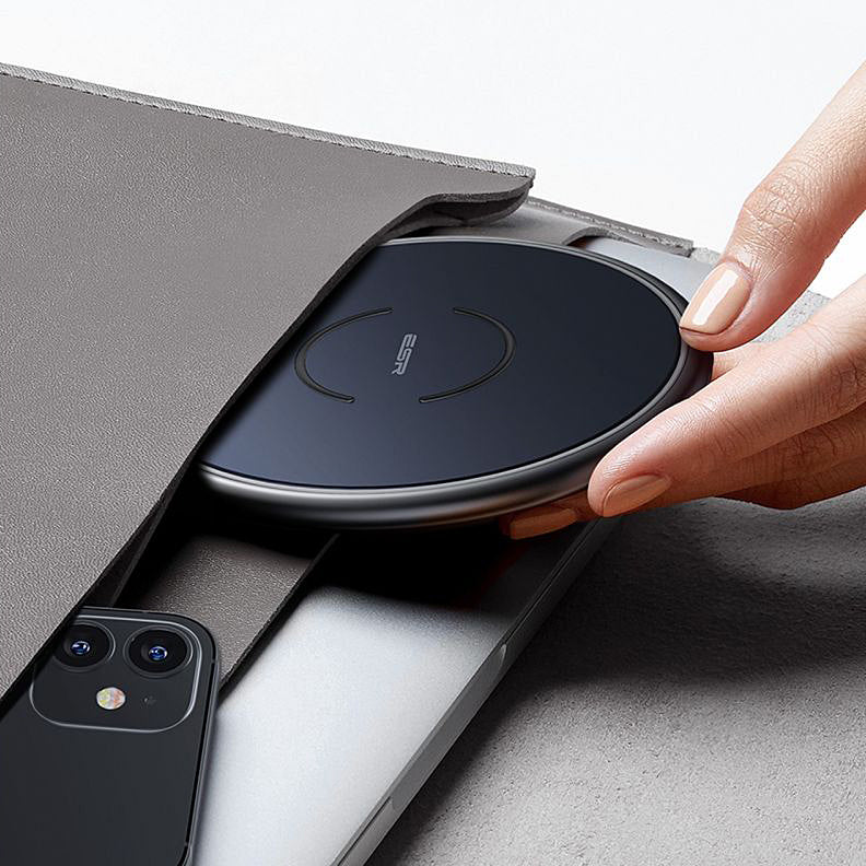 Incarcator Retea Wireless ESR Halolock, 10W, 1.1A, Albastru