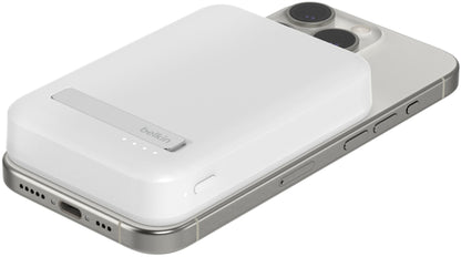 Baterie Externa Wireless Belkin BoostCharge Pro with Kickstand, 8000mAh, 15W, FQI, 1 x QI - 1 x USB-C, Alba BPD007btWH