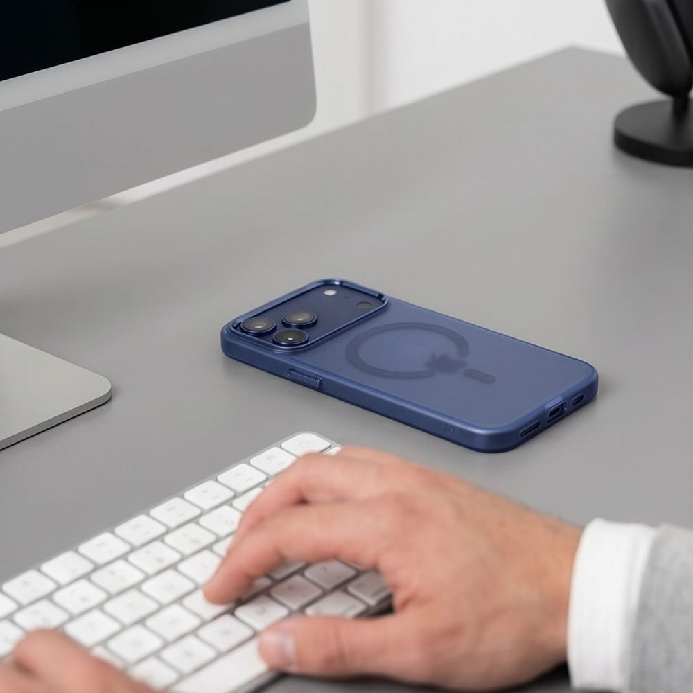 Husa MagSafe pentru Apple iPhone 18 Pro Max / 17 Pro Max, Tech-Protect, MagZero, Bleumarin Mata