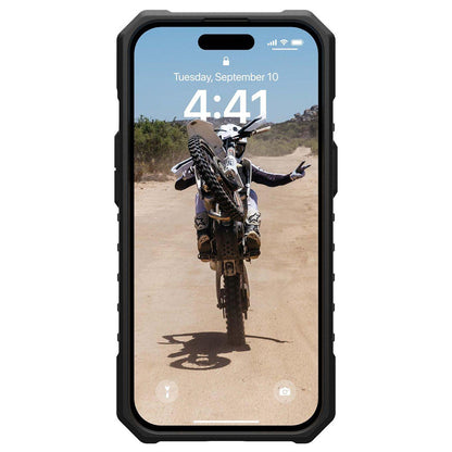Husa MagSafe pentru Apple iPhone 15 Plus, Urban Armor Gear, Pathfinder, Neagra