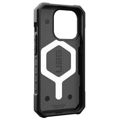 Husa MagSafe pentru Apple iPhone 15 Pro, Urban Armor Gear, Pathfinder, Argintie