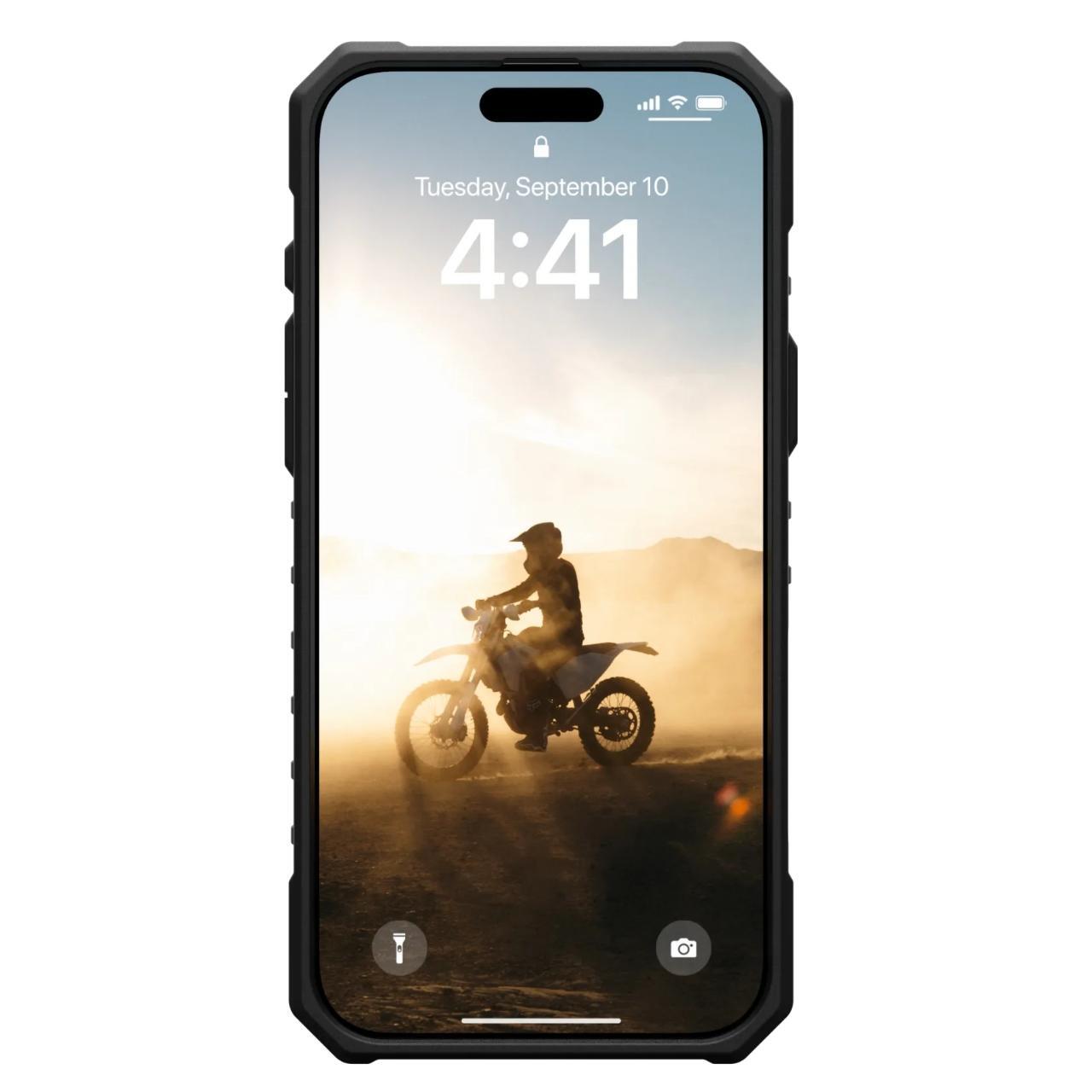 Husa MagSafe pentru Apple iPhone 16 Pro, Urban Armor Gear, Pathfinder, Argintie