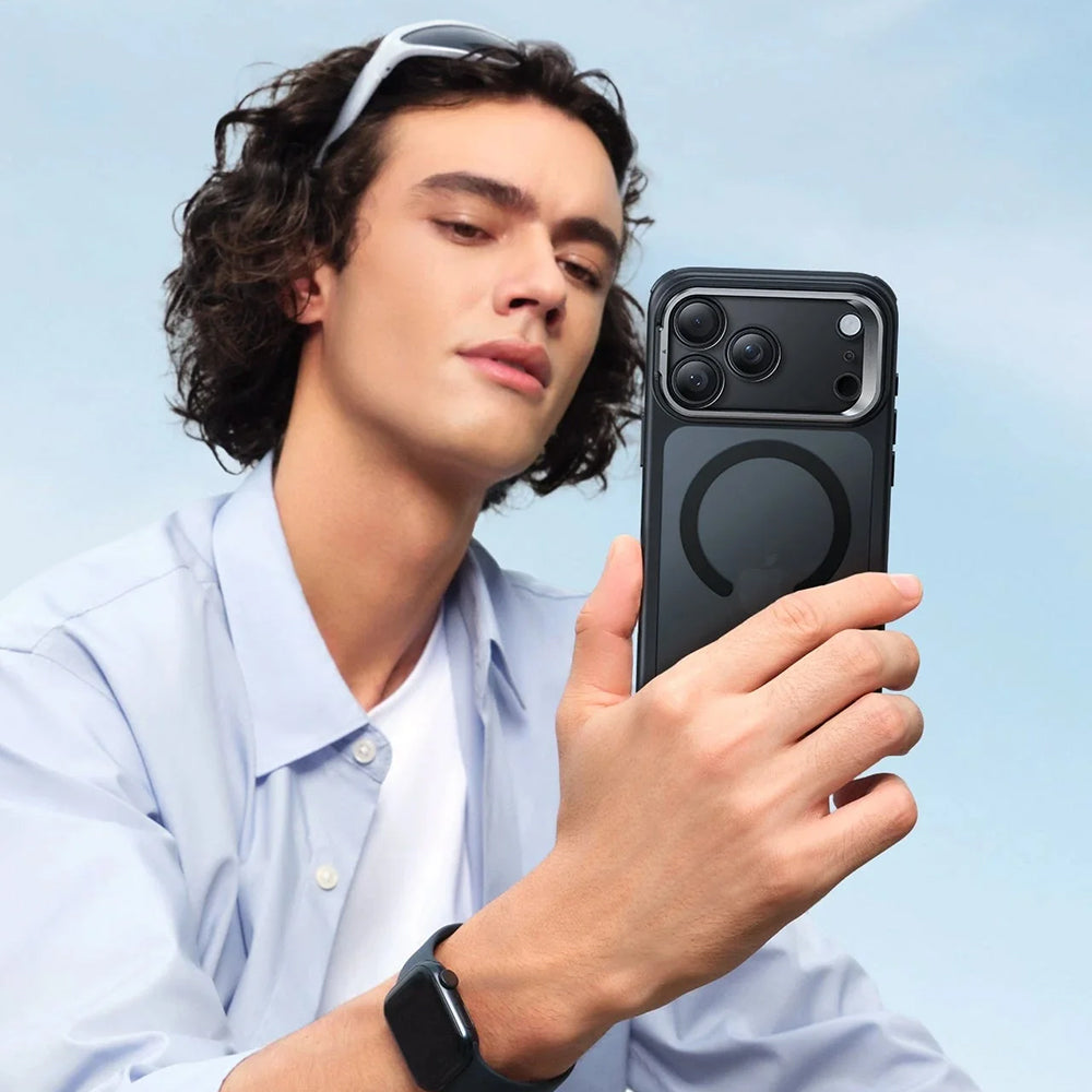 Husa MagSafe pentru Apple iPhone 17 Pro, ESR, Classic Hybrid Kickstand, Neagra Satinata