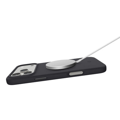 Husa MagSafe pentru Apple iPhone 17 Pro Max, Spigen, Silicone Fit, Neagra