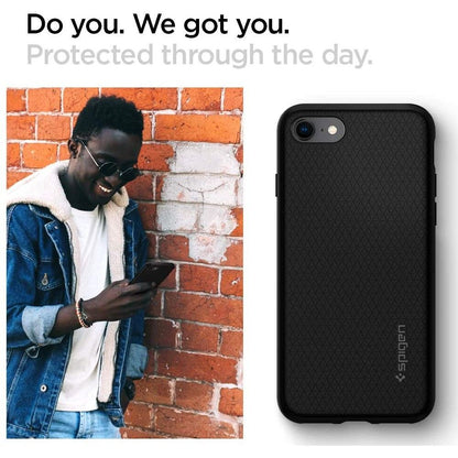 Husa pentru Apple iPhone SE (2022) / SE (2020) / 8 / 7, Spigen, Liquid Air, Neagra