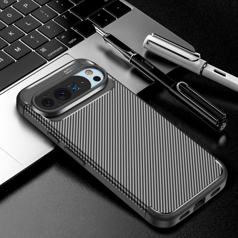 Husa pentru Google Pixel 10 Pro XL, Techsuit, CarbonFiber, Neagra