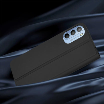 Husa pentru Motorola Moto G31 / G41, Techsuit, Magskin Book, Neagra