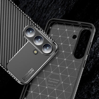 Husa pentru Samsung Galaxy S25 FE, Techsuit, CarbonFiber, Neagra