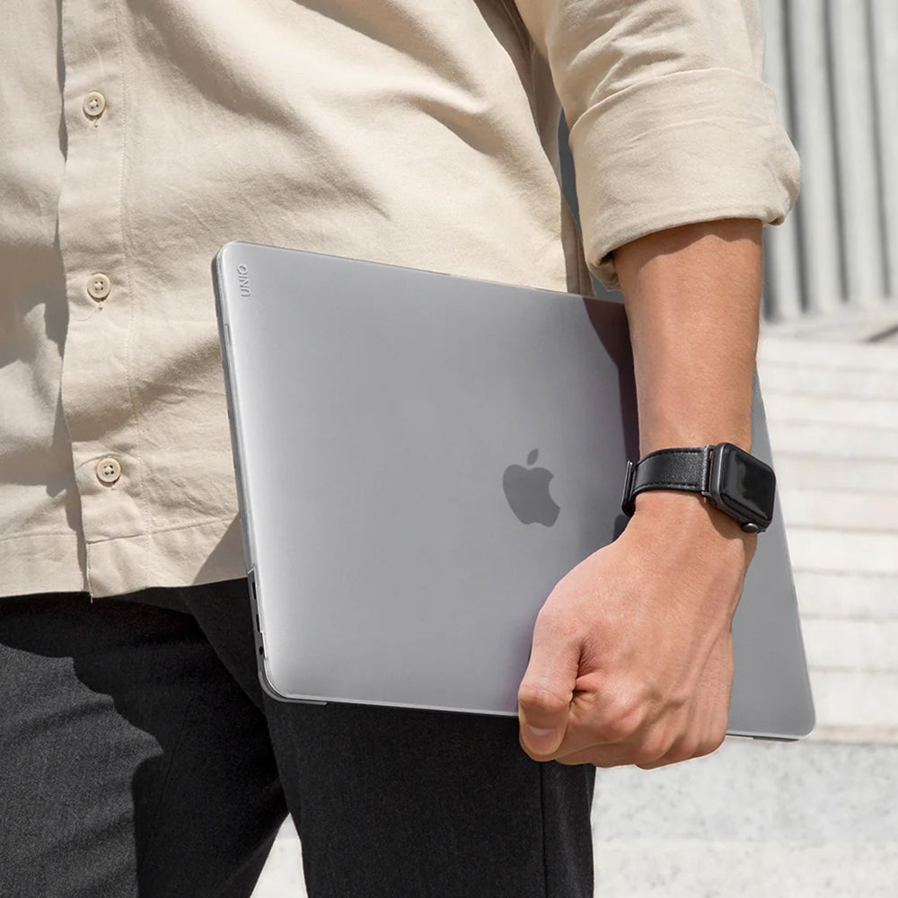 Husa UNIQ Claro pentru Apple MacBook Pro 16inch (2026) / (2024) / (2023) / (2021), Gri Mata