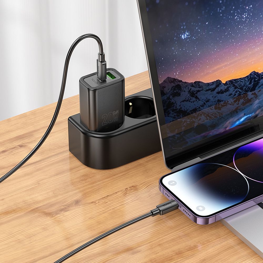 Incarcator Retea Cu Cablu USB-C HOCO N61, 20W, 3A, 1 x USB-A - 1 x USB-C, Negru